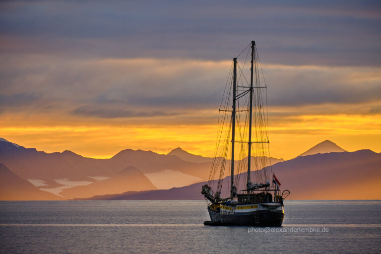 Segelurlaub auf den Lofoten mit einem Großsegler