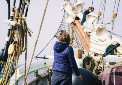 aron-voordek Zeilschip Aron huren