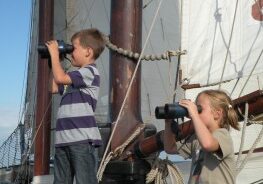 Zeilen met kinderen op de Engelina