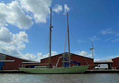 De Quadra met masten