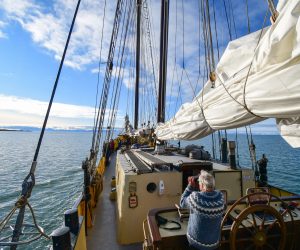 8528D24B-869D-476E-8A19-FF1E6EB2BB30